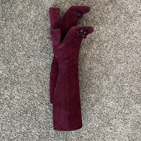 COPY - TORY BURCH Addison chain-embellished suede knee boots - Picture 5 of 8